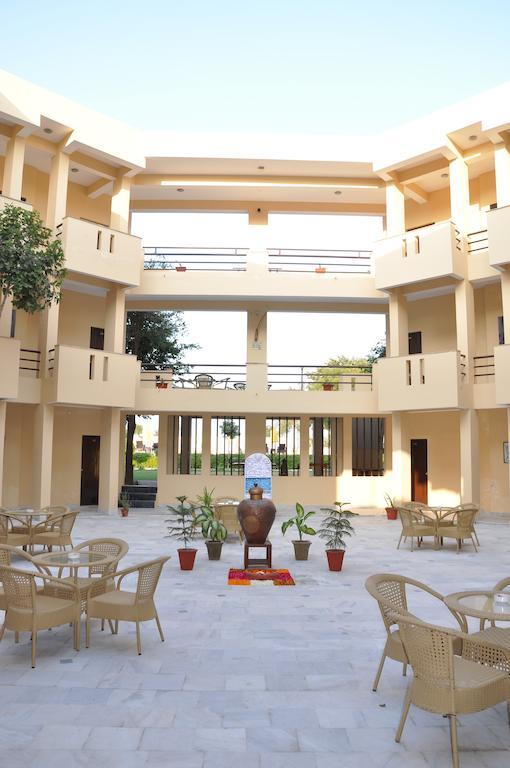 Kadamb Kunj Resort Bharatpur Exterior photo